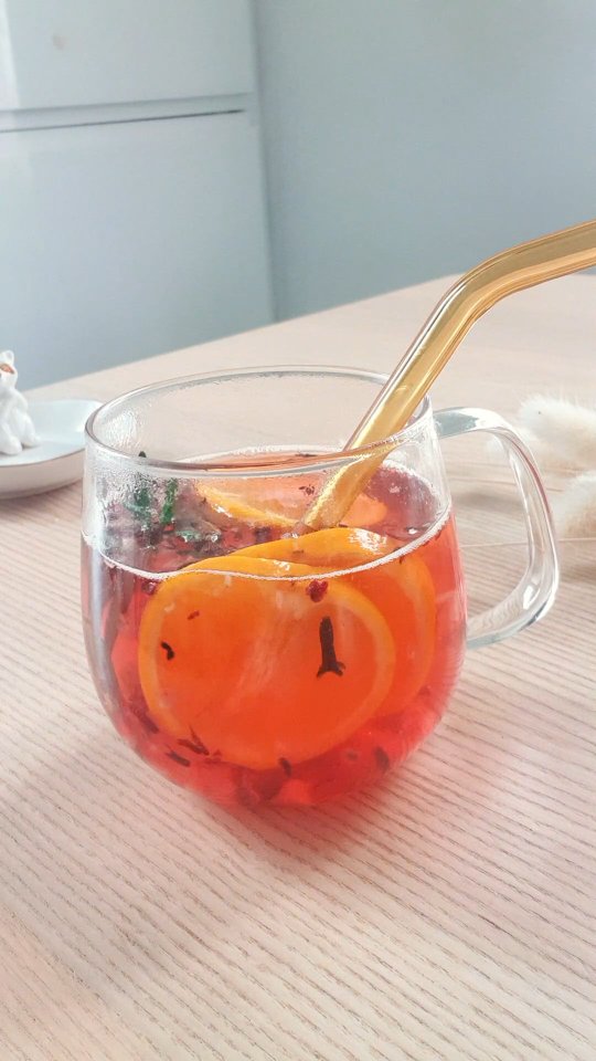 Infusion pour l'immunité pour passer l'automne en douceur 🍁

Retrouvez la recette sur mon blog https://gourmandisesandco.com 
Lien en bio 👉

#infusion #immunité #recette #automne